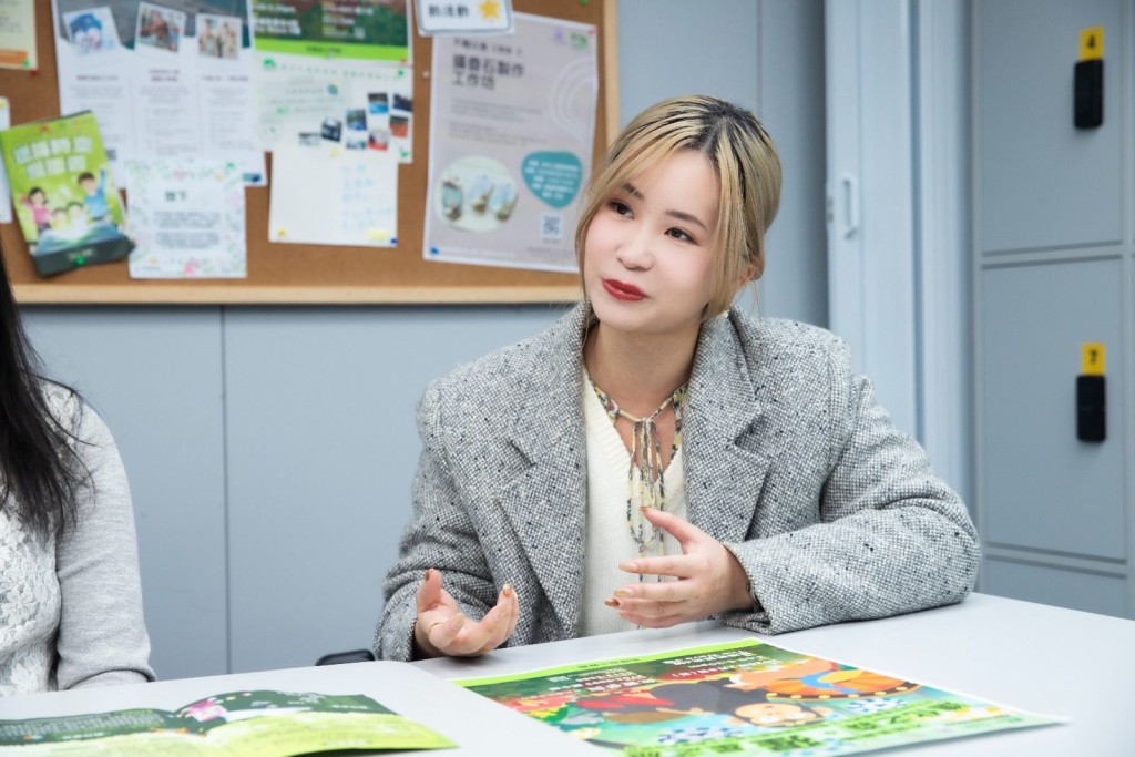 嚴廷玲冀觀眾在欣賞劇場中,學習作出健康、理性的選擇,同時促進親子之間的溝通與了解。 嚴廷玲冀觀眾在欣賞劇場中,學習作出健康、理性的選擇,同時促進親子之間的溝通與了解。