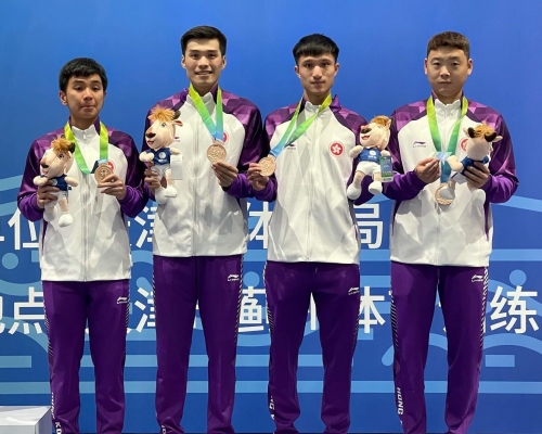 張小倫、蔡俊彥和楊子加在男子花劍團體賽贏得銅牌。張小倫FB圖片