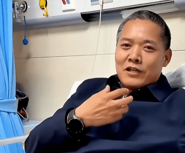 主任医生张万福及其家人已连续3年因食“见手青”，有中毒征状。