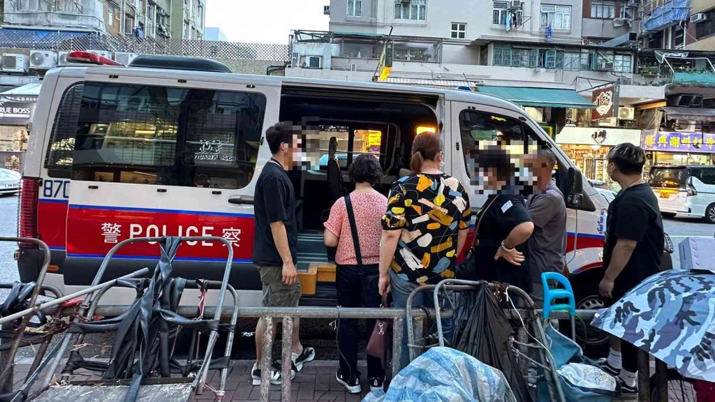 警方拘捕5人。警方圖片