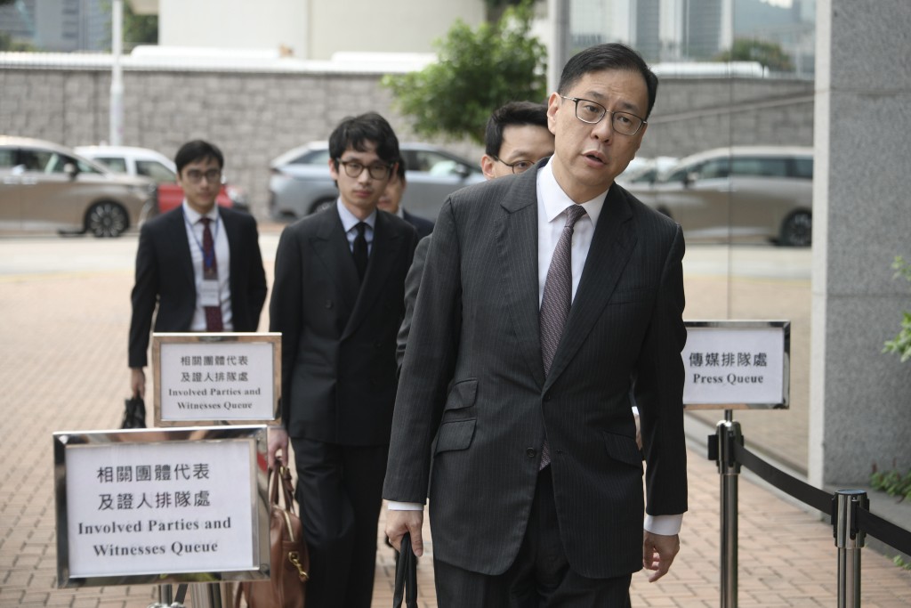 代表獨立委員會的資深大律師杜淦堃。