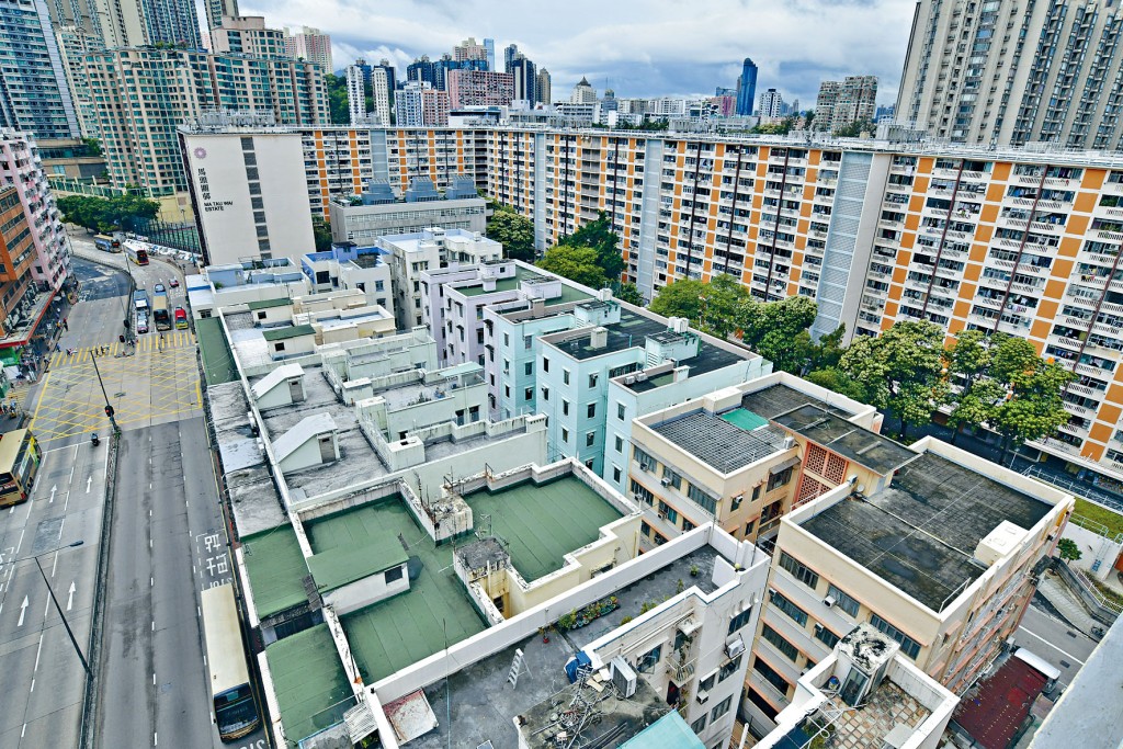 ■九龍城區重建公務員合作社中，盛德街/馬頭涌道項目較細及已獲逾九成業主願接納現有方案料成功收購機會大。