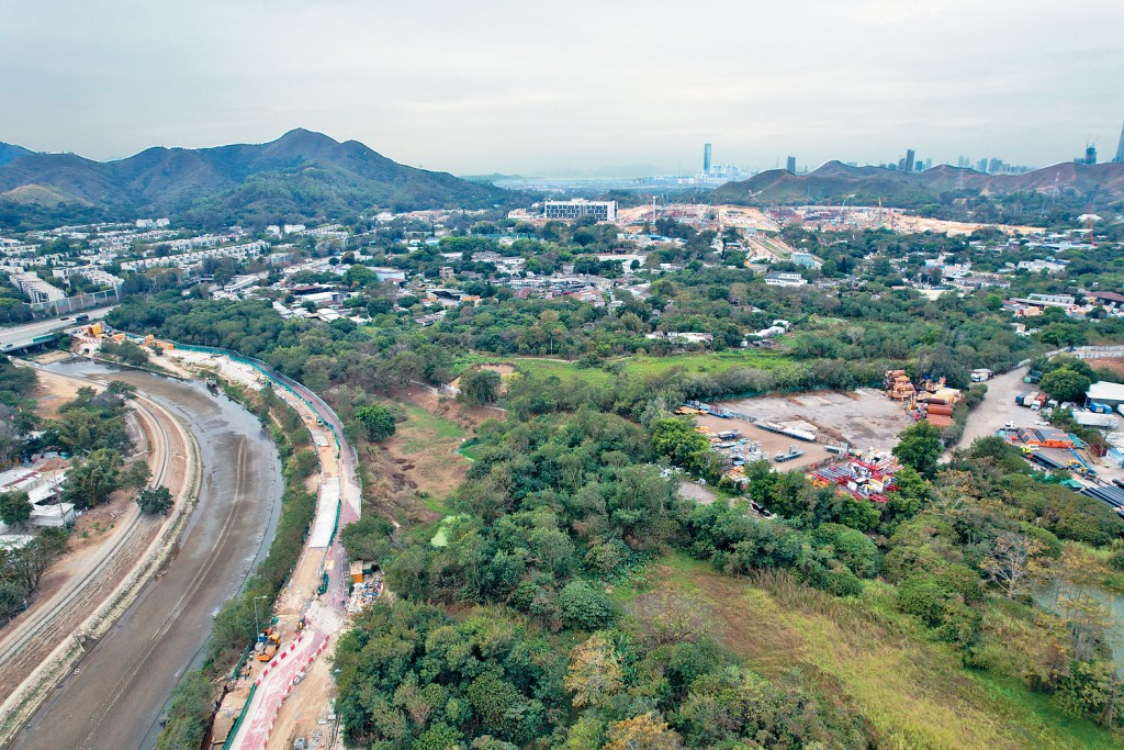 自北都大計公布以來暫錄19個項目申請放寬地積比率及高度限制,涉及約10.5萬伙公私營房屋。