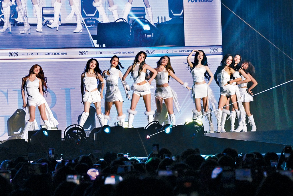 I.O.I上周六起一连两晚来港举行10周年重组巡唱。