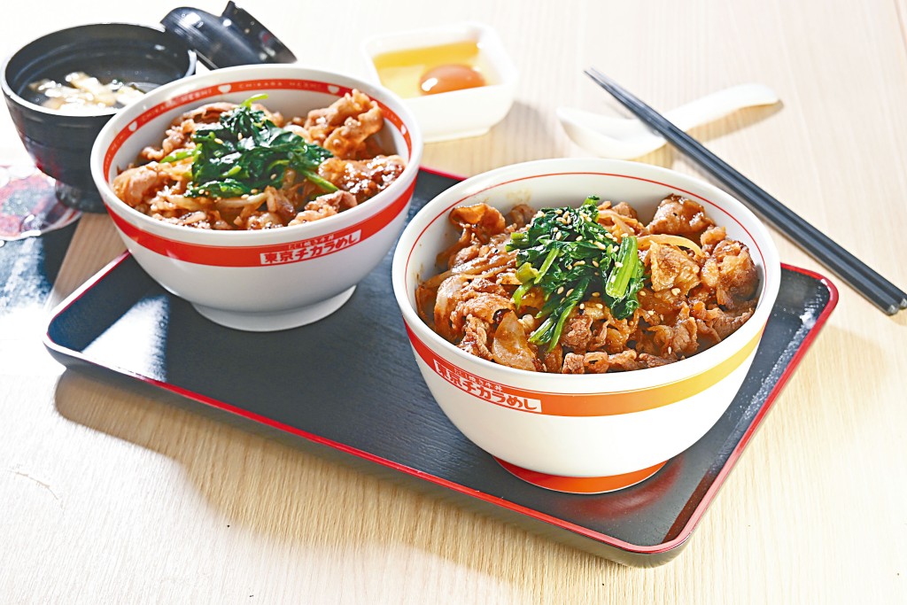 招牌燒牛肉丼,燒烤至剛好熟的牛肉片鋪滿在飯粒表面,米飯煙韌有嚼勁,牛肉鮮美彈牙。