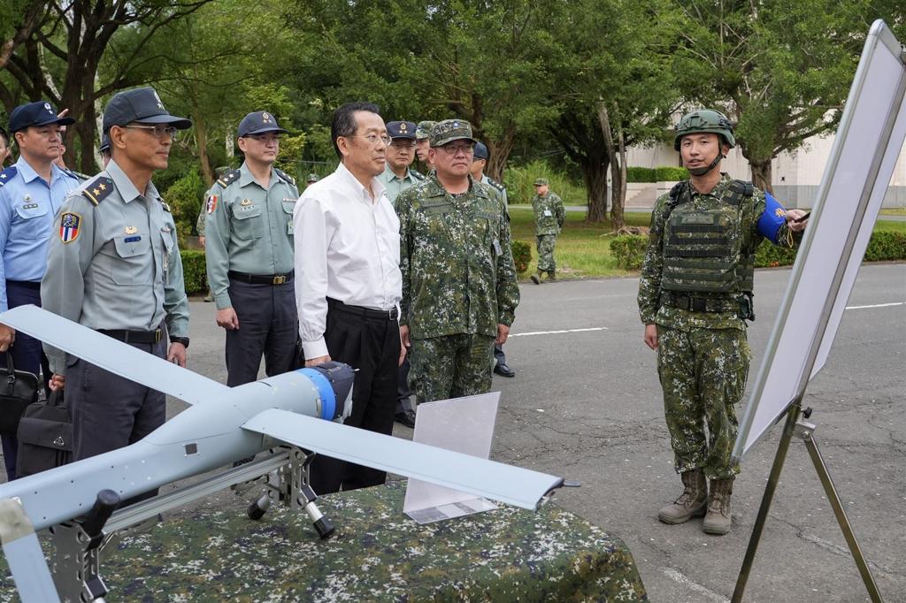 賴清德以北京推進2027武統為由，宣佈8年追加3千億軍費。中時