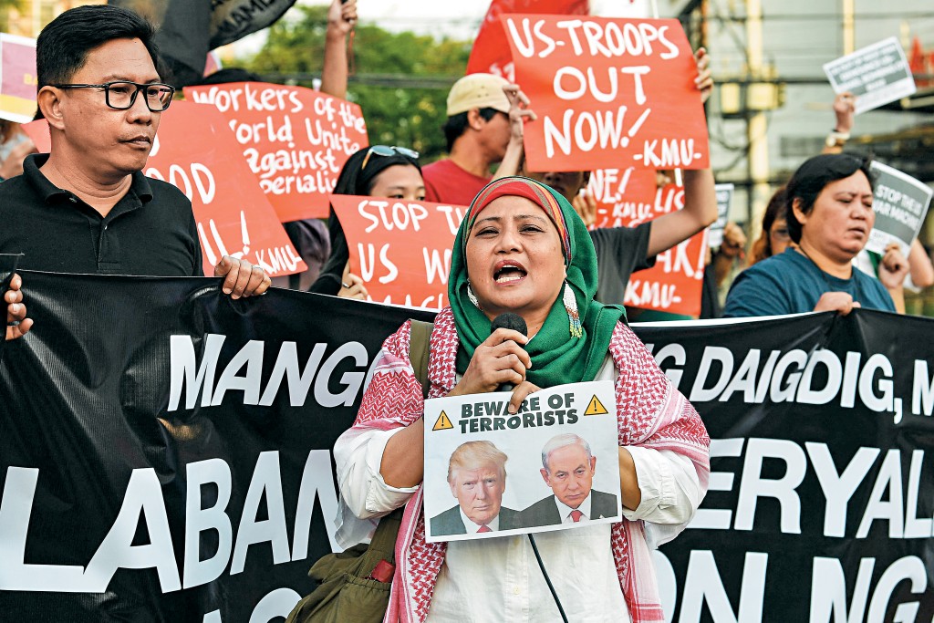馬尼拉有民眾示威，形容特朗普與內塔尼亞胡為「恐怖分子」。
