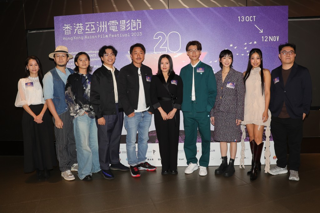 李丽珍、Collar成员李芯駖、陈湛文及李靖筠等今晚（6日）出席「第20届香港亚洲电影节」《望月》首映礼。