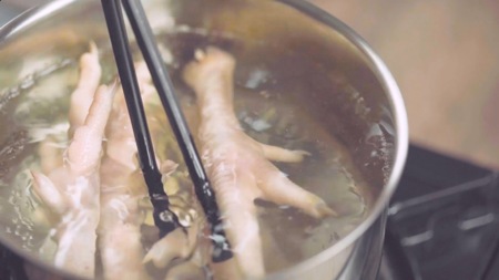 花生眉豆扁豆節瓜雞腳湯過程 花生眉豆扁豆節瓜雞腳湯過程