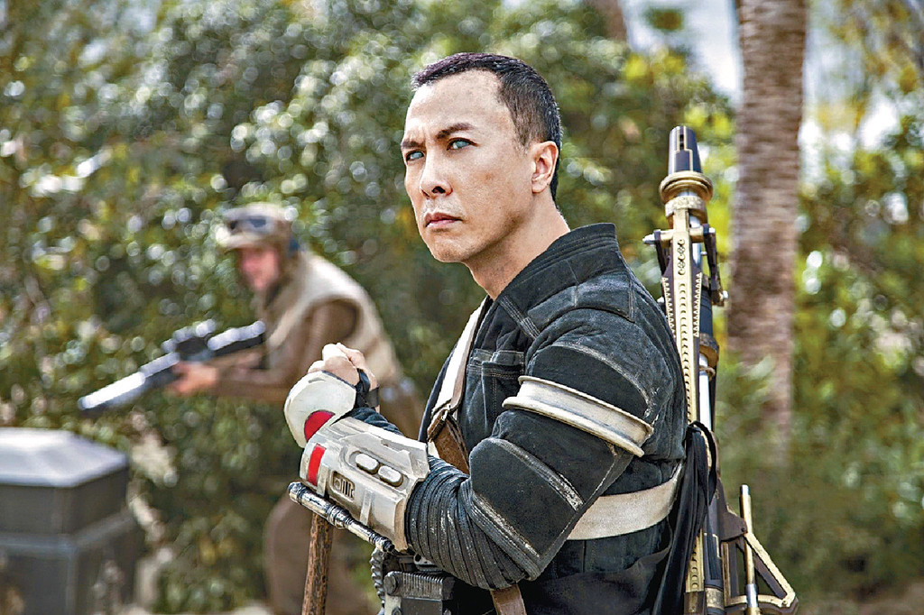 ■拍攝《俠盜一號:星際大戰外傳》時,甄子丹都對角色反映過意見。 ■拍攝《俠盜一號:星際大戰外傳》時,甄子丹都對角色反映過意見。