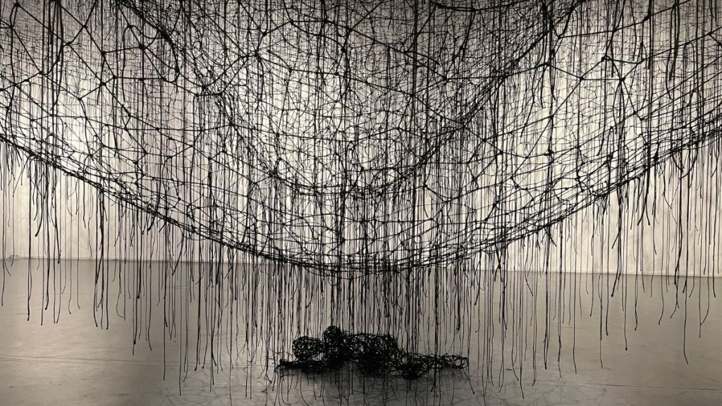 谭纪豪 – 站在命运的边缘｜围炉谈艺