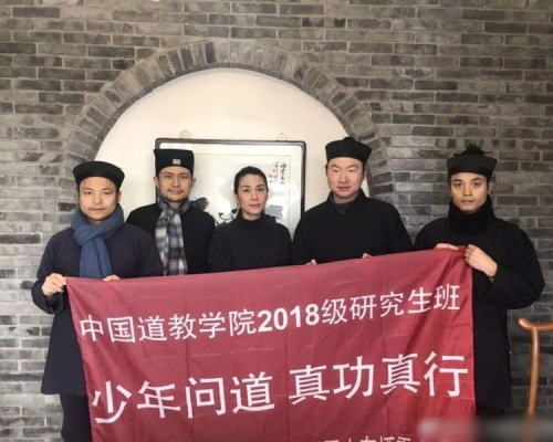 《少年问道》导演朱昱突宣布退出参加金马影展。　微博图片