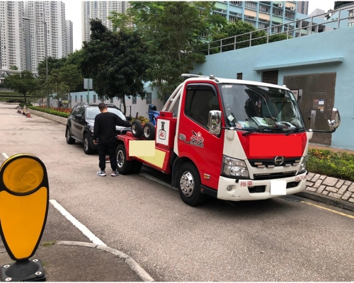 行動共拖走7部違例停泊的車輛。