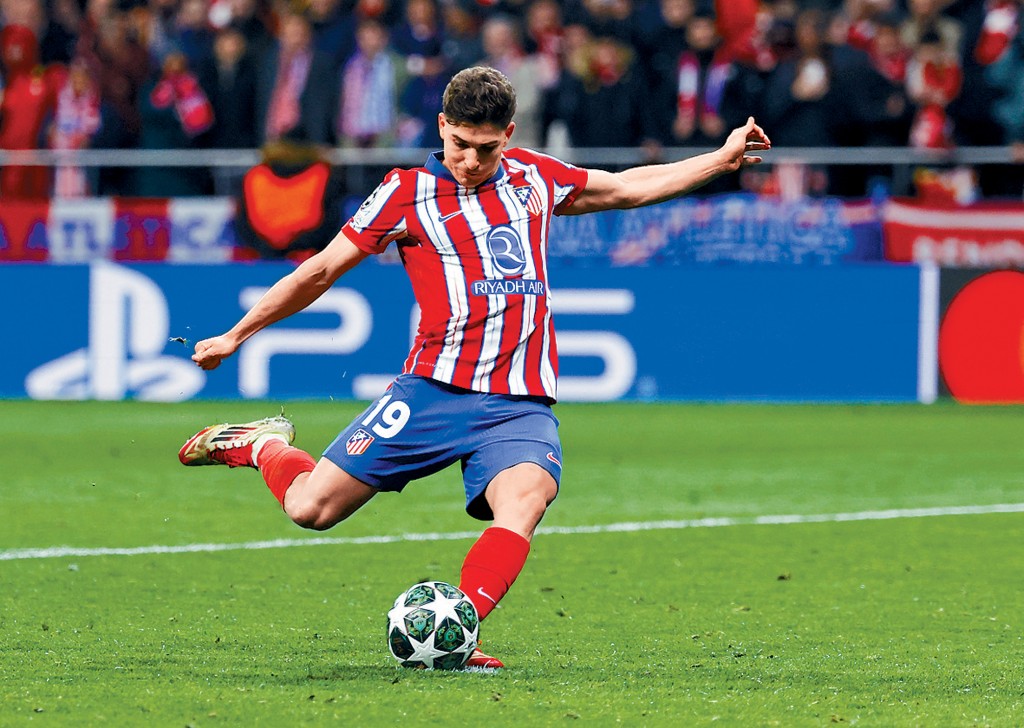 祖利安艾華利斯12碼被判無效。