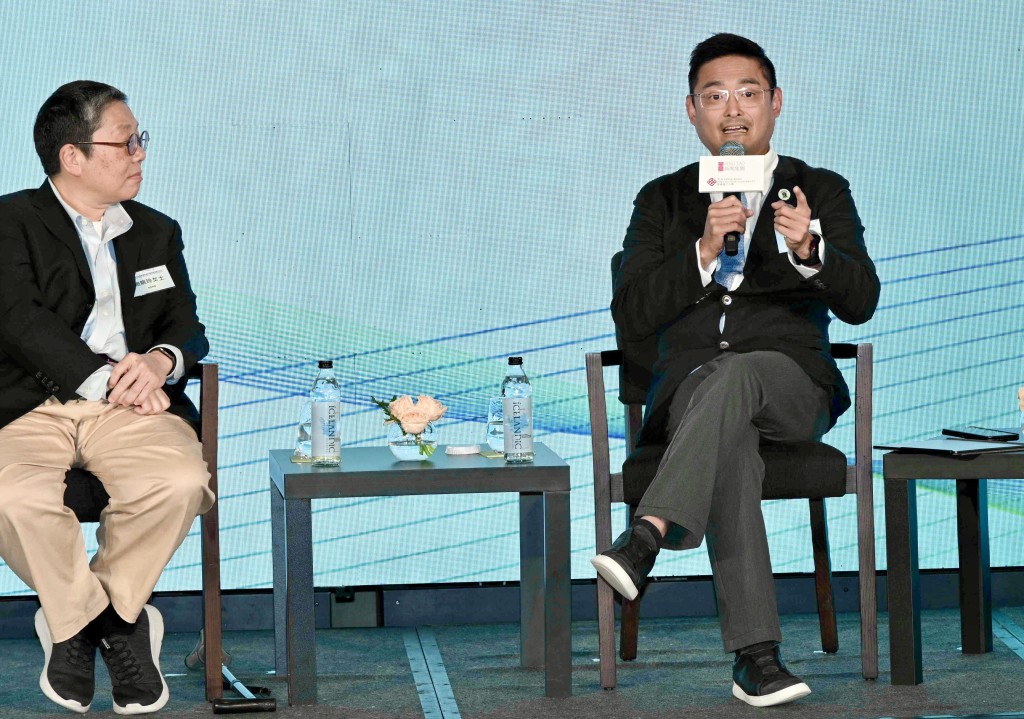 林忠澤(右)強調「不以人為單位,無從談企業永續」。 林忠澤(右)強調「不以人為單位,無從談企業永續」。