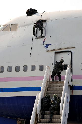 中国民航2505号班机劫机事件后，中国不断提升反劫机能力。新华社