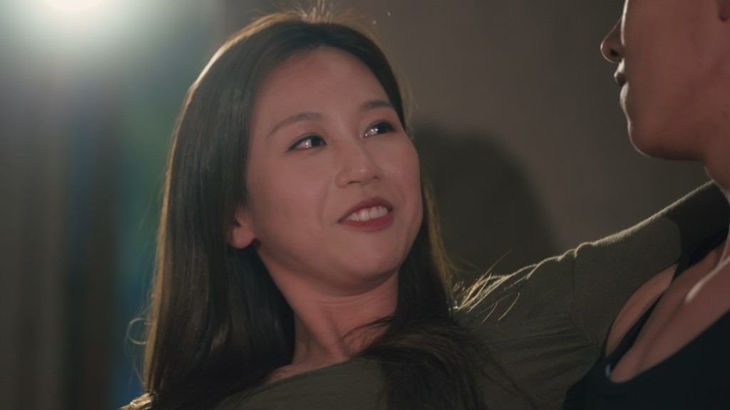 何沛珈晕得一阵阵~