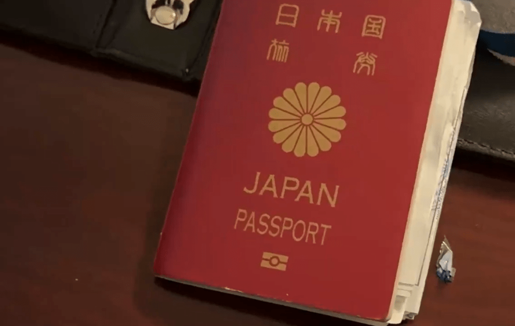 一名任职于《北海道新闻》的记者被捕。TheHbKizBack@X