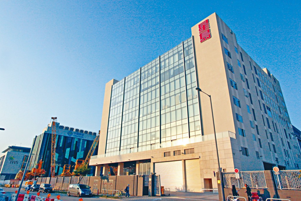 郭晓亭以每股1.5元的作价，购入星岛28%股权，成为最大单一股东。