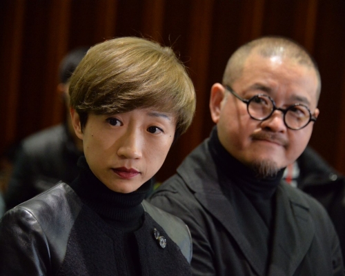 立法會議員陳淑莊會見傳媒，表示會與佔中三子及邵家琛，在今晚七時半，到灣仔警署接受落案起訴。