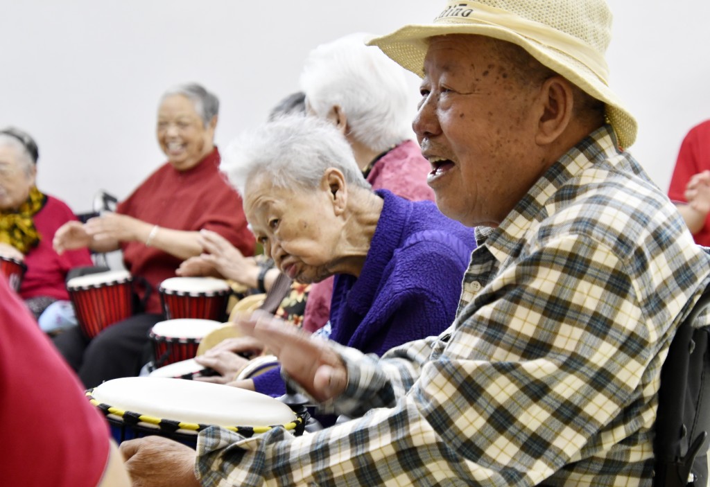 北京常住人口持续老化和下降。新华社