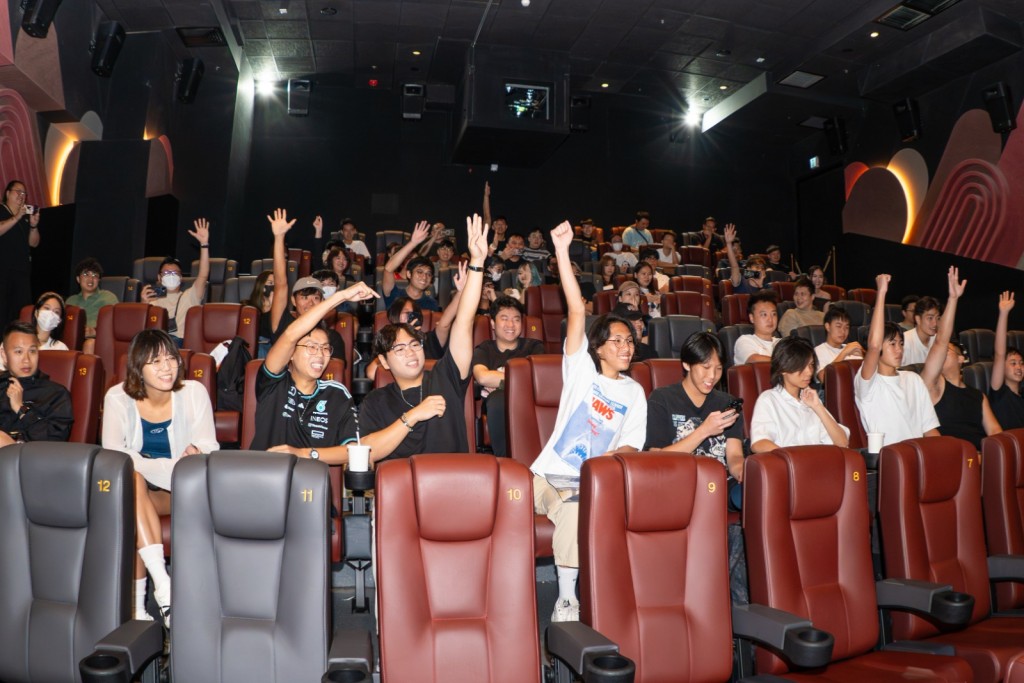 《頭文字D》三個星期票房超過港幣370萬元,打破修復版香港重映票房紀錄。 《頭文字D》三個星期票房超過港幣370萬元,打破修復版香港重映票房紀錄。