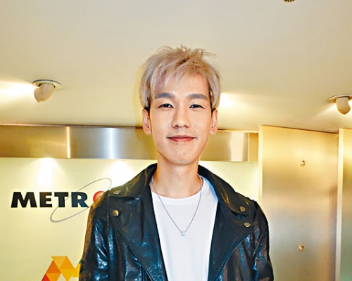 林奕匡自爆恨攞男歌手獎。