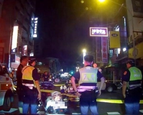 警方及救护人员接报到场，将受伤男子送院急救。网图