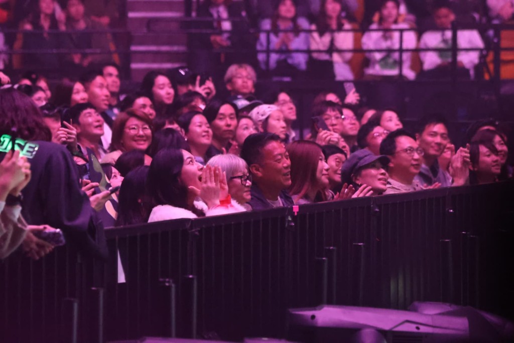 陳凱詠父母捧場。