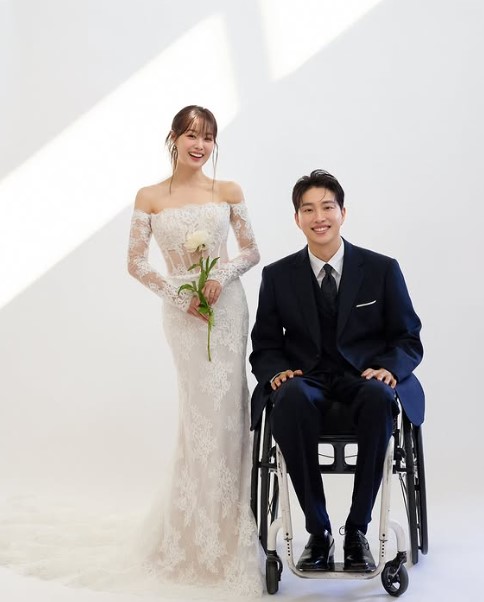 朴伟2024年与女团Secret成员宋枝恩结婚,成为一时佳话。 朴伟2024年与女团Secret成员宋枝恩结婚,成为一时佳话。