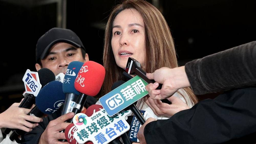 台立委高金素梅涉三大案，允其以100萬元新台幣（約25萬港元）保釋。 中時