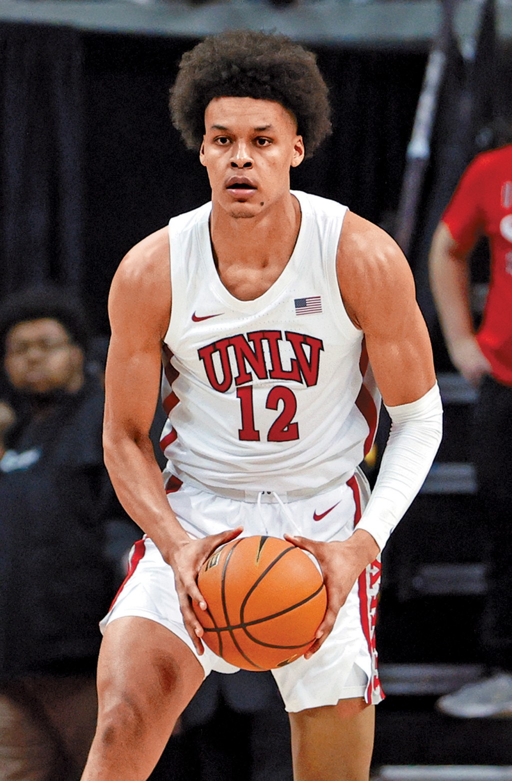 大衛穆卡是首位獲得NBA合約的香港球員。