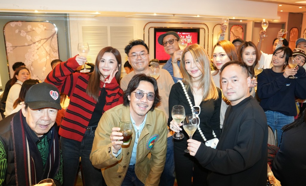 監製伍健雄考慮原班人馬開新戲。 監製伍健雄考慮原班人馬開新戲。