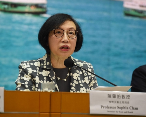 陳肇始表示,港人的防疫能力高。