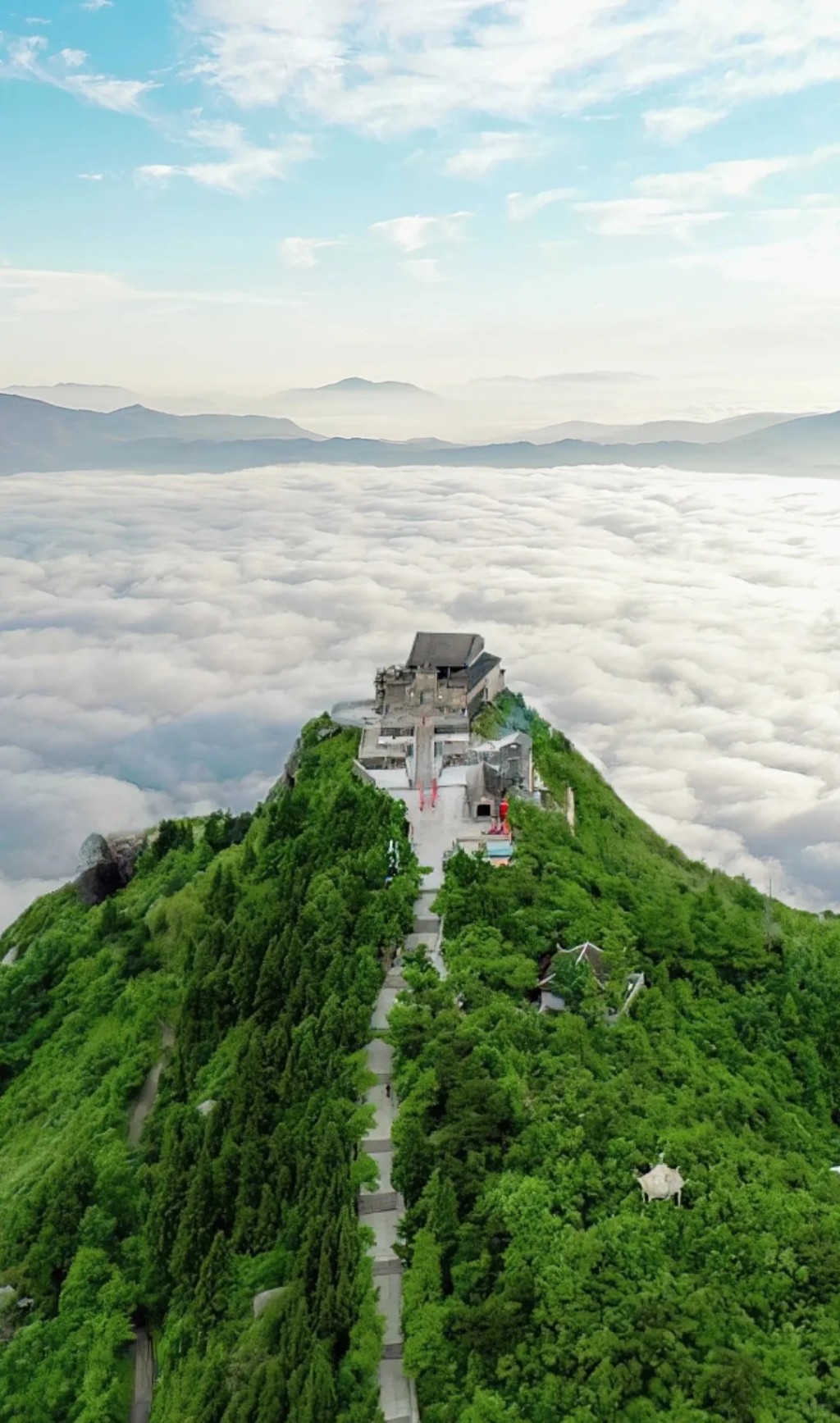 台湾“首来族” 可一年内免门票到大陆逾千个景区。图为南岳衡山。小红书