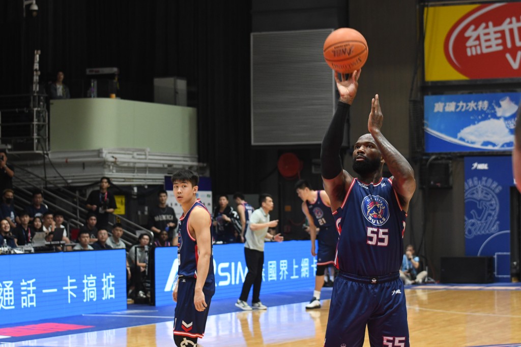 NBL季后赛总决赛，香港金牛琼斯第4节不断得分。 吴家祺摄