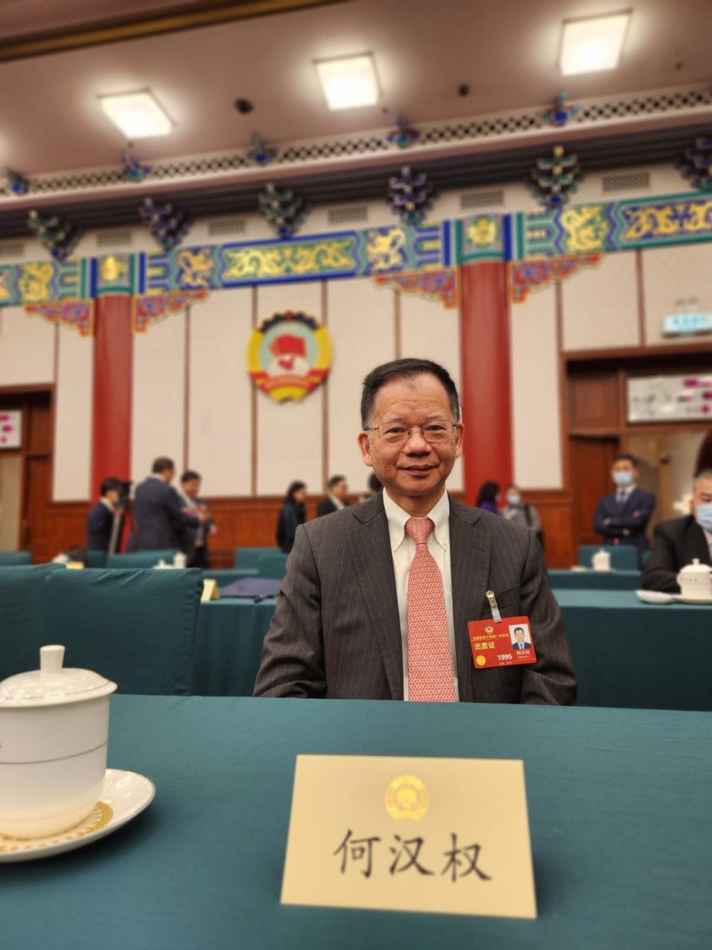 港區人大代表、政協委員周日陸續到達北京。