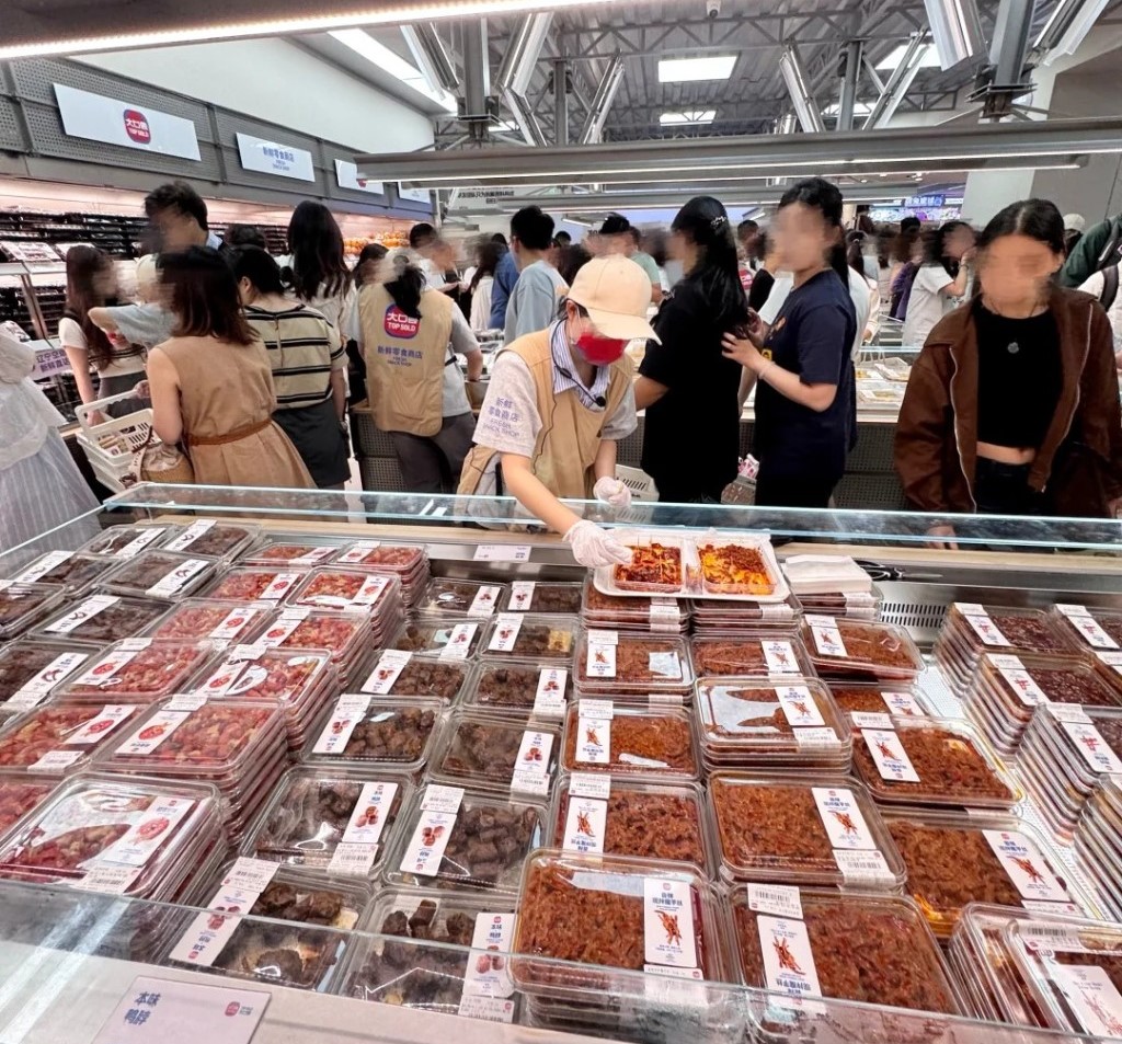 大口獸︰主打平價鮮製零食 引大批港人試食