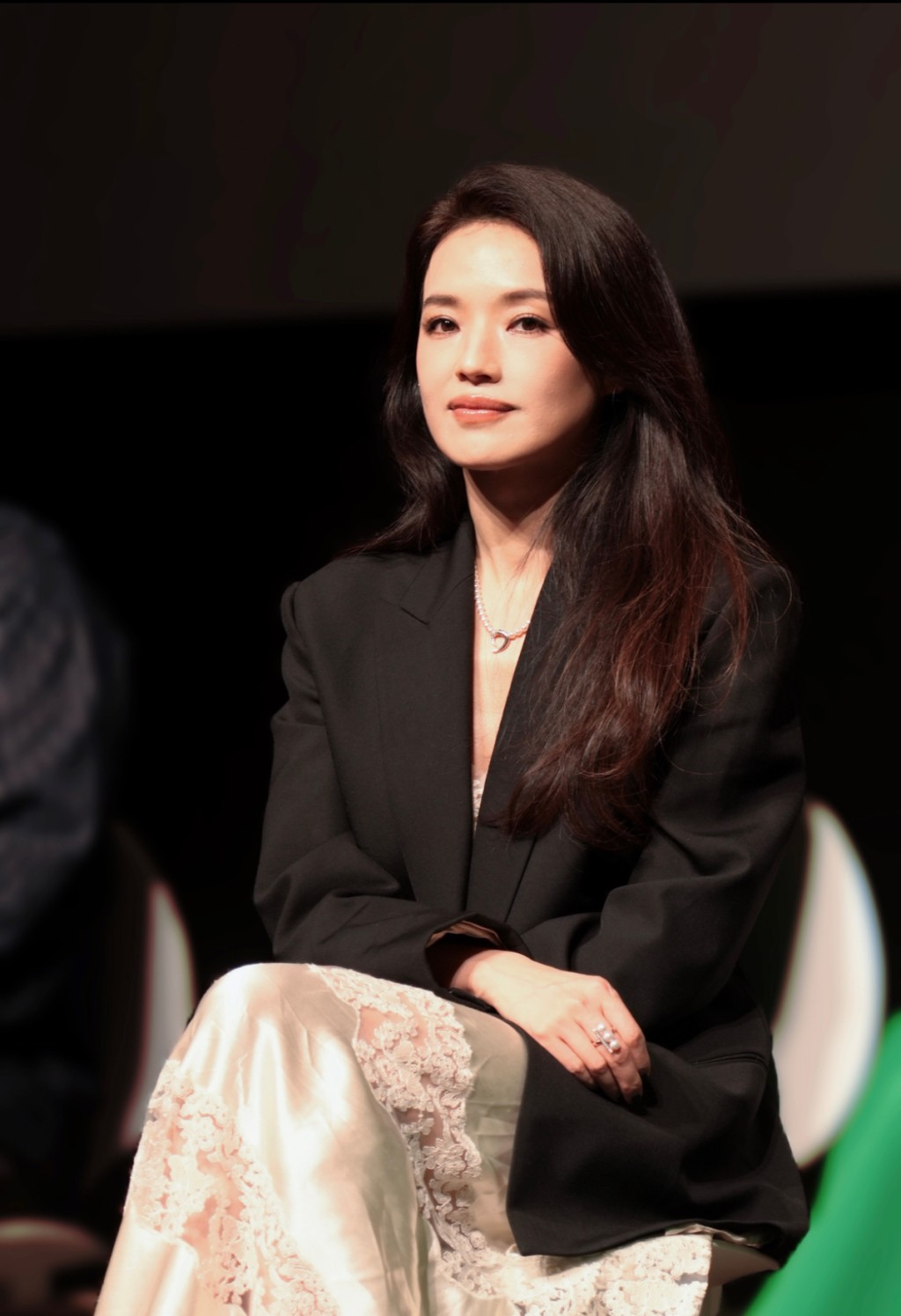 舒淇演重拾演員身份,現身釜山宣傳影集《回魂計》。 舒淇演重拾演員身份,現身釜山宣傳影集《回魂計》。