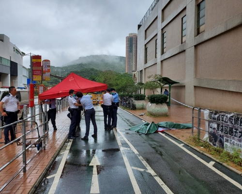 現場是將軍澳寶盈花園。