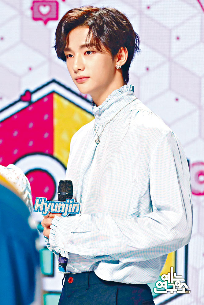 Stray Kids成員鉉辰日前被爆曾欺凌同學後，JYP宣布他會停工。