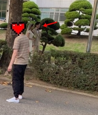 李鍾碩和允兒仲有結婚場面。
