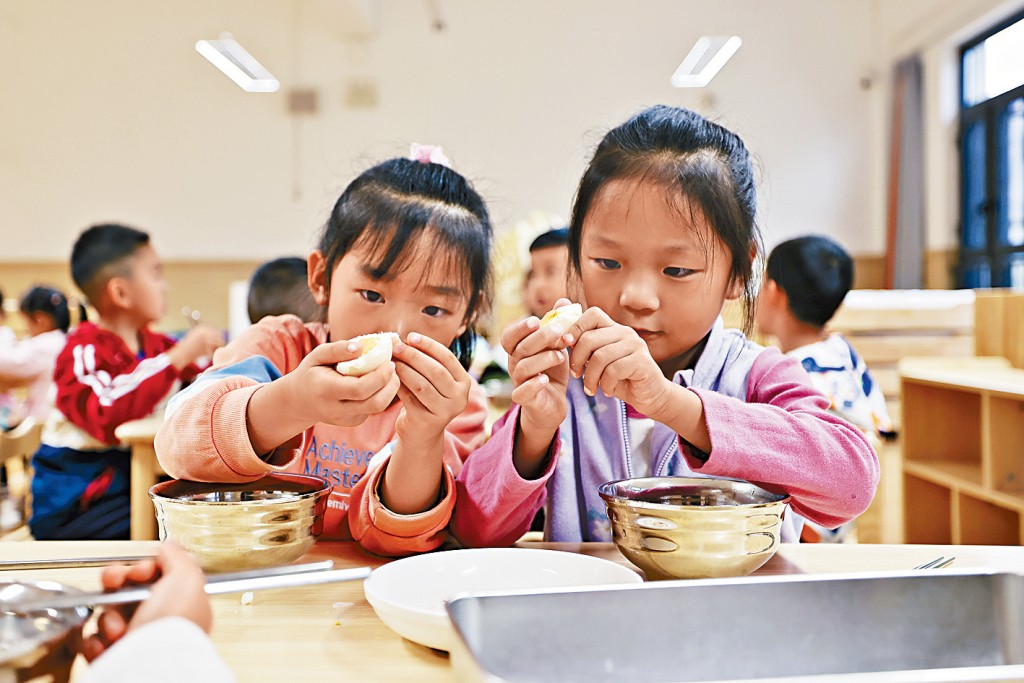 近年幼兒餐具衞生屢惹關注。