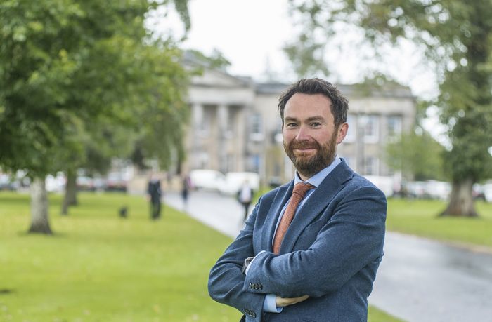 Dollar Academy於1818年創立，而Mr. Ian Munro於2019年成為該校第十四任校長。