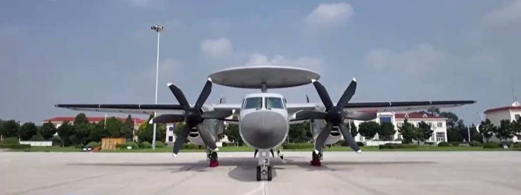 空警-600的列裝，完成了中國航母編隊體系作戰最後一塊「拼圖」。 央視