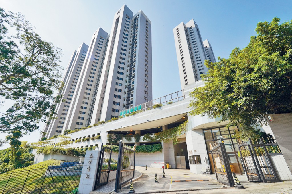 東半山嘉雲臺中層3房戶以4080萬連車位成交。