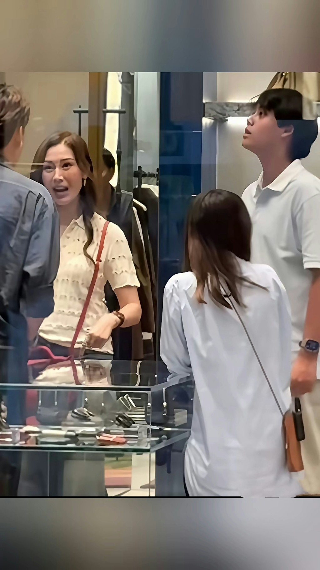 李嘉欣兒子顏值有驚人轉變。