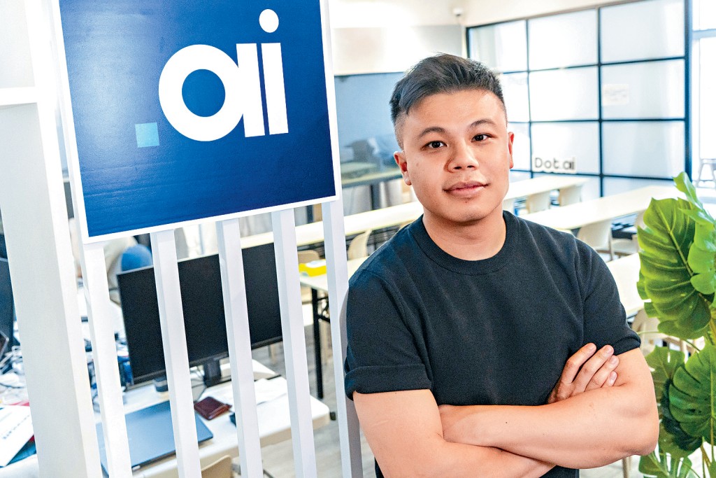 楊廣澤表示，高昂的人才成本、IT從業者「打工心態」欠缺拼搏精神，以及有限的市場規模，正成為本地科創生態發展的巨大挑戰。