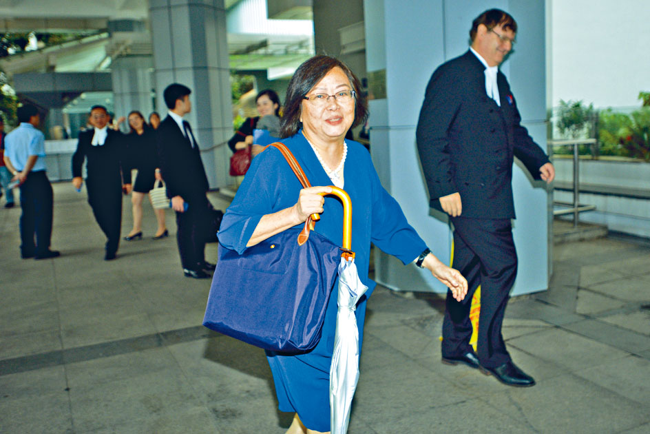 竞争事务委员会主席胡红玉以前事务律师身分出庭作供。