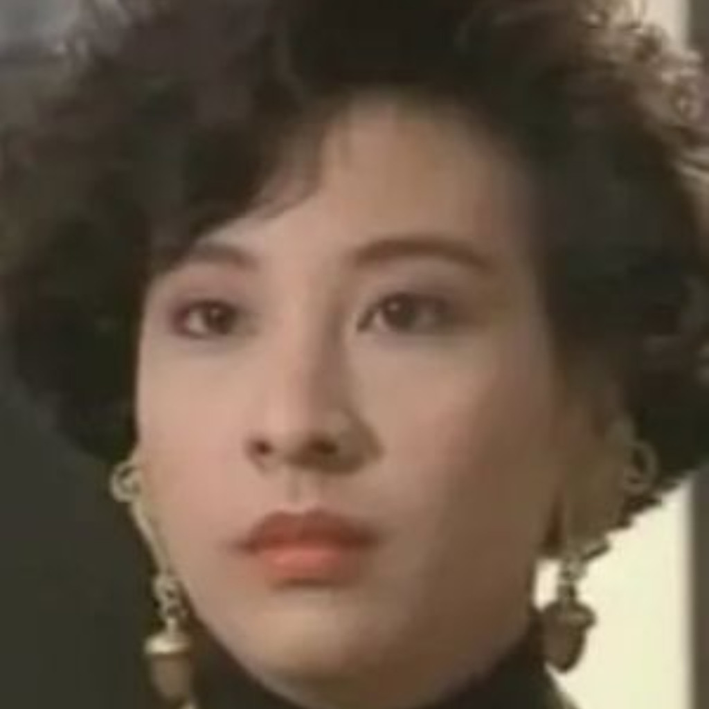 林漪娸 飾何淑瓊 今年63歲的林漪娸是1980年度香港小姐第四名，當選後加入TVB，曾經參演過不少TVB劇，當中最為人所知的大部分都是處境喜劇，如：《開心華之里》、《真情》、《皆大歡喜》系列、《誰家灶頭無煙火》、《愛·回家》系列等，雖然她經常演處境劇，但不少網民都留意到，其實林漪娸富有氣質，港姐出身的絕對稱得上美人。
